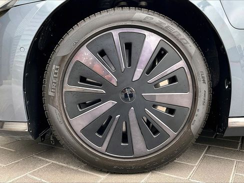 Used 2025 Lucid Air Pure RWD image 9