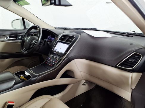 Used 2016 Lincoln MKX Select w/ Select Plus Package image 9