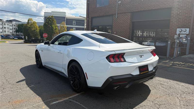 Used 2024 Ford Mustang GT RWD image 13