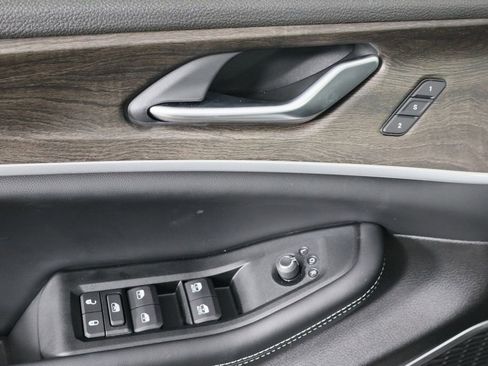 New 2025 Jeep Grand Cherokee L Limited image 23