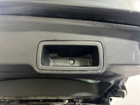 Used 2019 Jeep Renegade Latitude w/ Cold Weather Group image 14