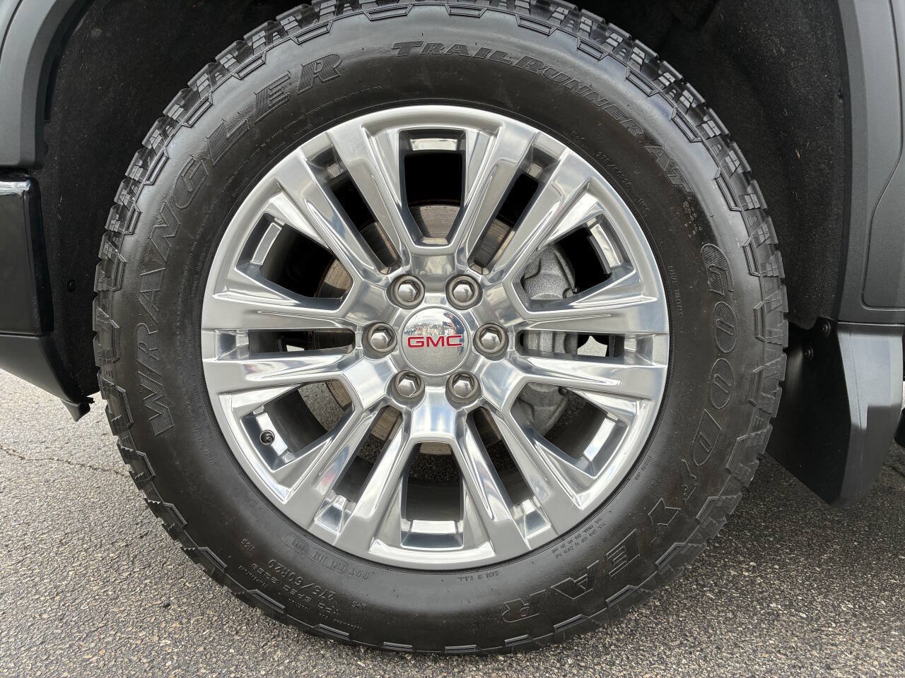 Used 2020 GMC Sierra 1500 Denali w/ LPO, GMC Protection Package AWD/4WD image 45