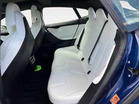 Used 2017 Tesla Model S 60D image 13