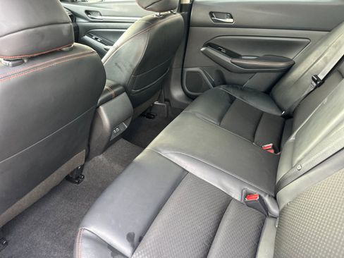 Used 2024 Nissan Altima 2.5 SR image 11