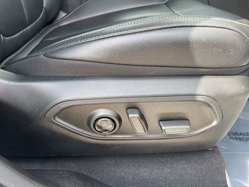 Used 2023 Jeep Grand Cherokee L Limited image 13