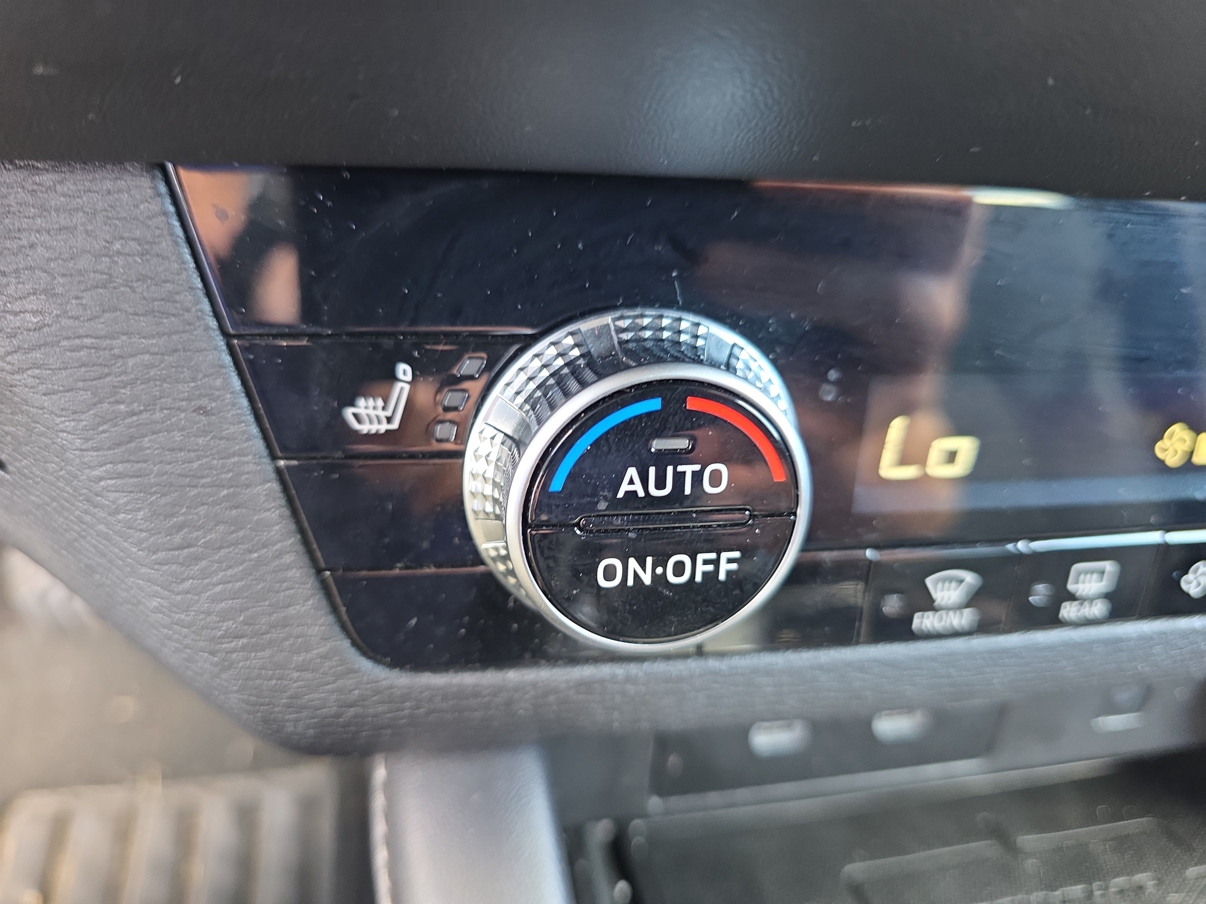 Used 2025 Mitsubishi Outlander SE AWD/4WD image 28