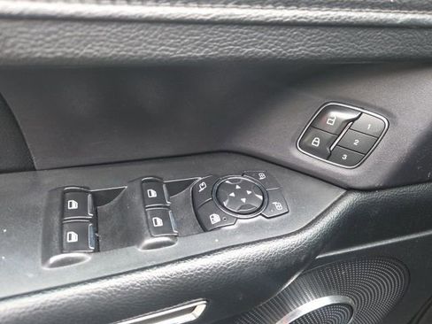 Used 2021 Ford Expedition XLT image 24