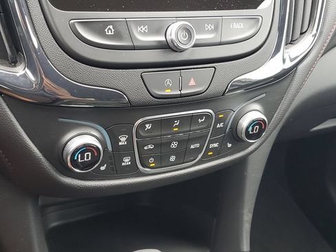 Certified 2024 Chevrolet Equinox RS w/ RS Leather Package FWD image 27