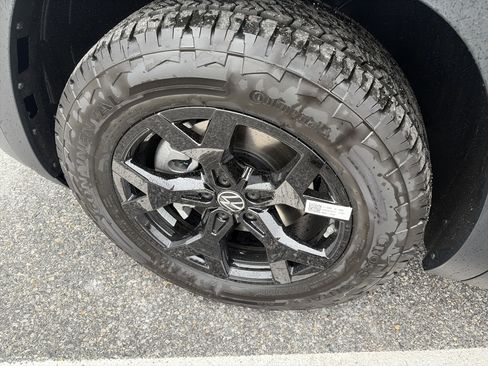 New 2026 Volkswagen Atlas Peak Edition AWD/4WD image 10