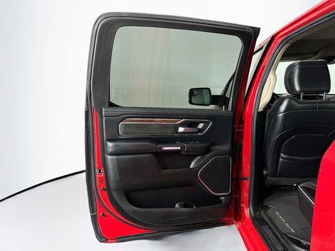 Used 2019 RAM 1500 Laramie w/ Off Road Group image 25