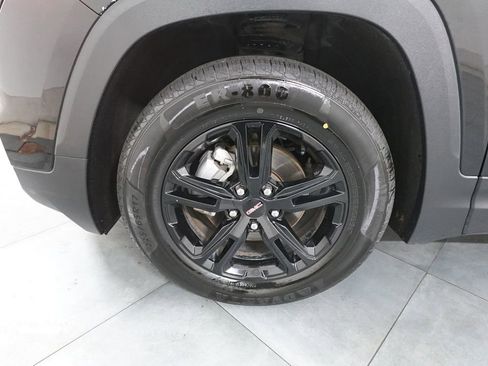 Used 2024 GMC Terrain AT4 image 28