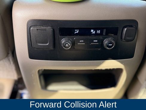 Used 2015 Chevrolet Tahoe LT image 24