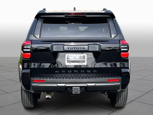 Used 2025 Toyota 4Runner SR5 image 4