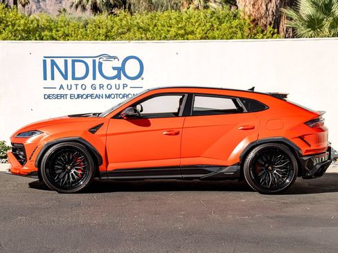 Used 2025 Lamborghini Urus SE AWD/4WD image 11