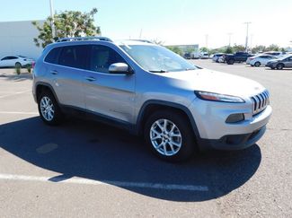 Used 2015 Jeep Cherokee Latitude video 3