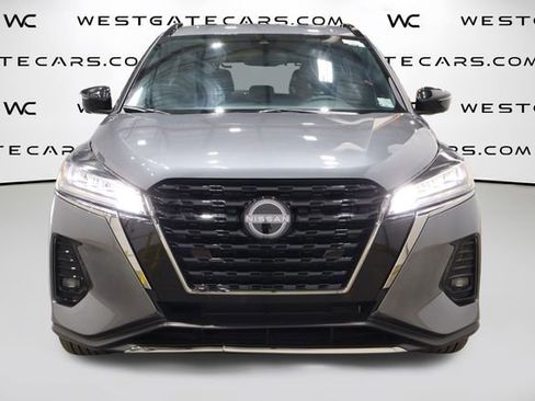 Used 2022 Nissan Kicks SR FWD image 4