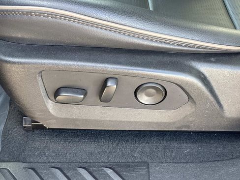 Certified 2023 GMC Canyon Denali image 16