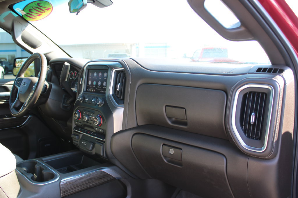 Used 2020 Chevrolet Silverado 1500 RST AWD/4WD image 31