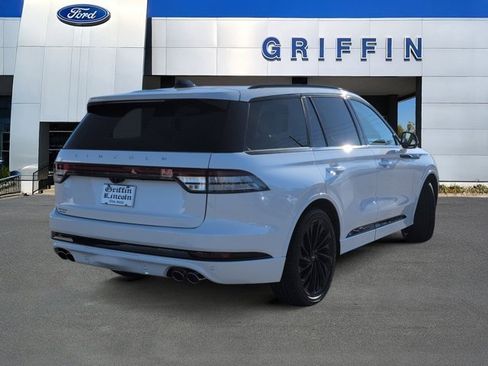 New 2026 Lincoln Aviator Reserve w/ Luxury Package image 4
