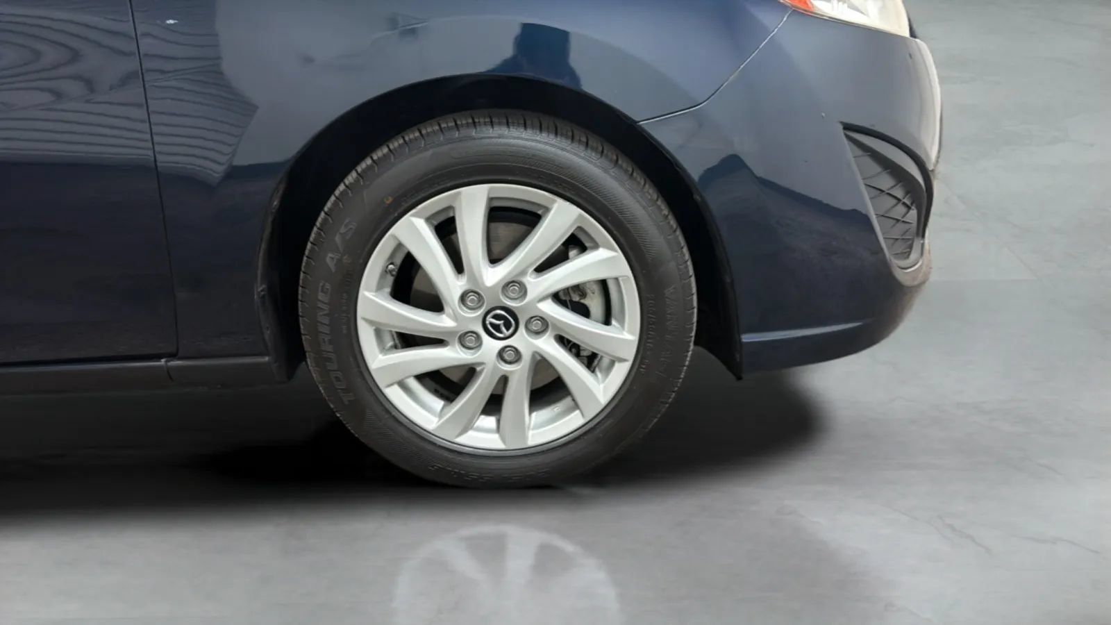 Used 2014 MAZDA MAZDA5 Sport FWD image 25