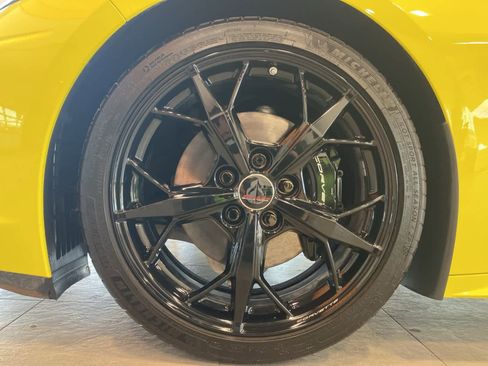 Used 2020 Chevrolet Corvette Stingray Coupe w/ 1LT image 9