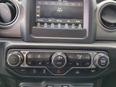 Certified 2020 Jeep Gladiator Sport w/ Quick Order Package 24S image 19