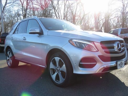 Used 2017 Mercedes-Benz GLE 350 4MATIC image 3