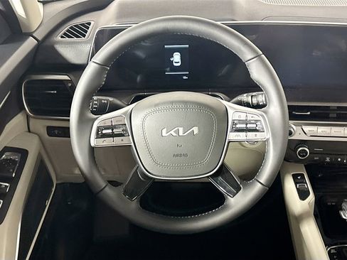 New 2025 Kia Telluride S image 13