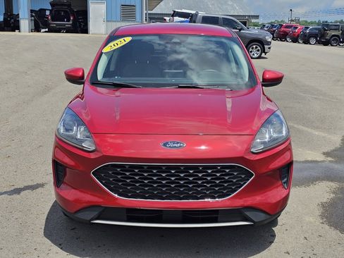 Used 2021 Ford Escape SE image 8