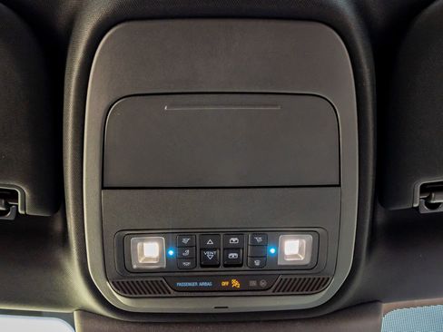 Used 2025 Ford Expedition Max King Ranch image 29