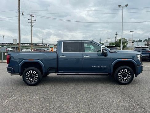 Used 2026 GMC Sierra 2500 Denali Ultimate AWD/4WD image 6