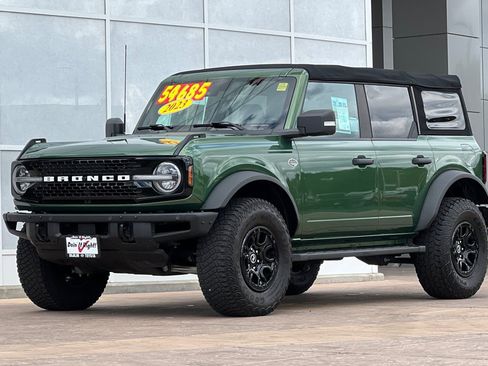 Used 2023 Ford Bronco Wildtrak image 8