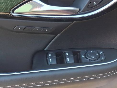 Used 2023 Buick Envision Essence FWD image 16