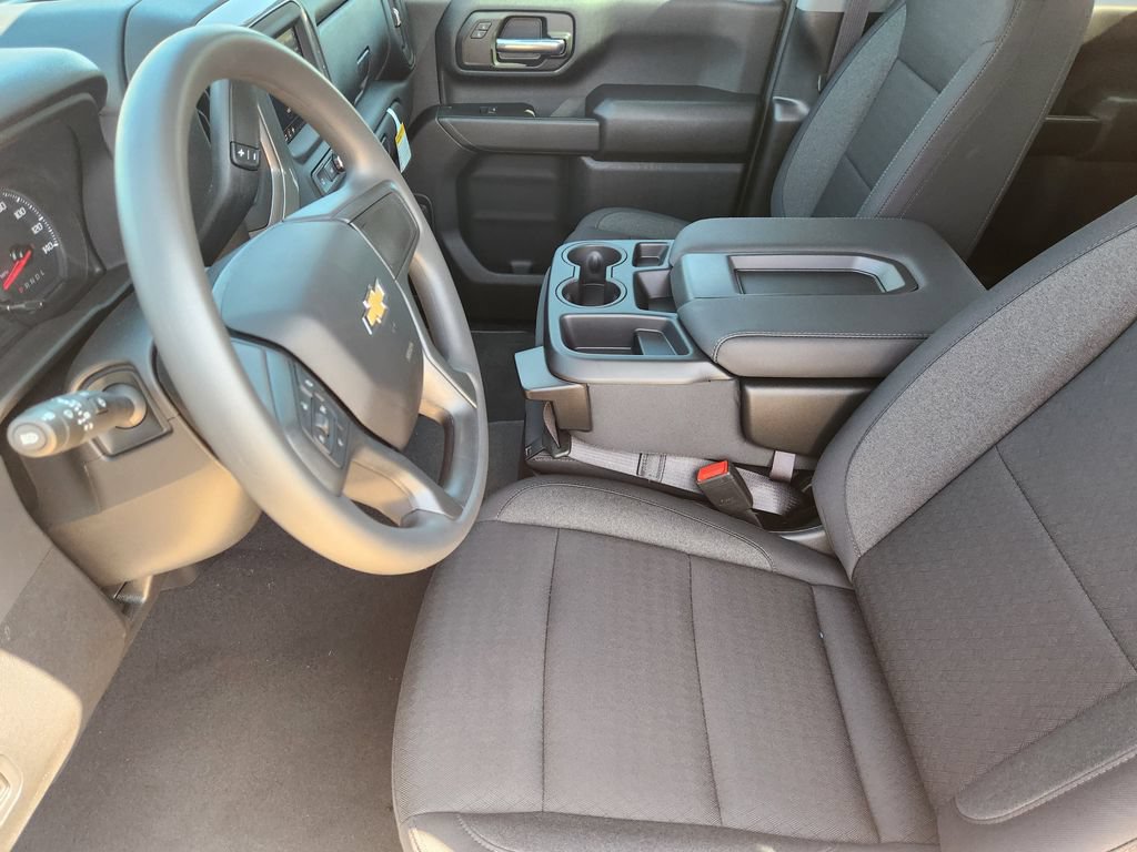 New 2026 Chevrolet Silverado 2500 Custom w/ Custom Value Package AWD/4WD image 9