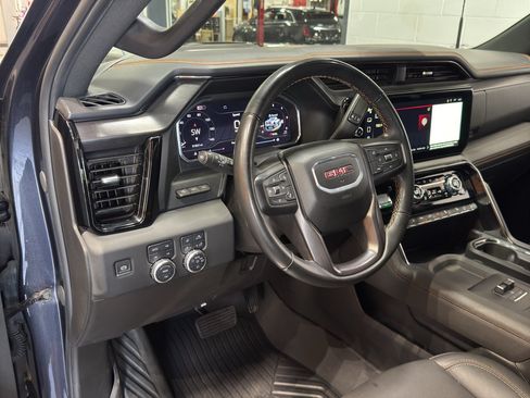 Used 2024 GMC Sierra 2500 AT4 w/ AT4 Premium Plus Package AWD/4WD image 19