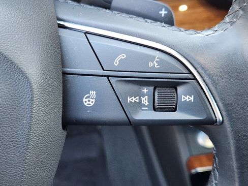 Used 2023 Audi Q5 2.0T Premium w/ Convenience Package image 24