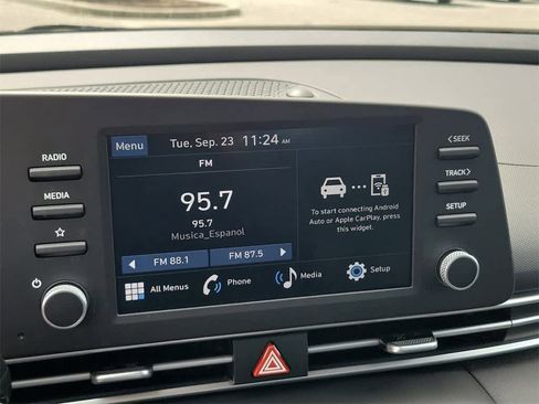 New 2025 Hyundai Elantra SE w/ Cargo Package image 28