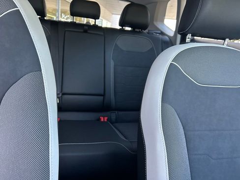 New 2026 Volkswagen Taos SE image 36