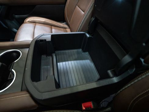 Used 2024 Chevrolet Tahoe High Country w/ Advanced Technology Package image 33