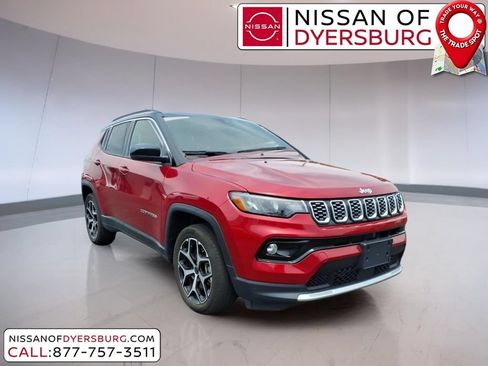 Used 2025 Jeep Compass Limited AWD/4WD image 1