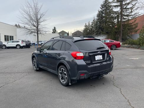 Used 2016 Subaru Crosstrek 2.0i Limited image 6
