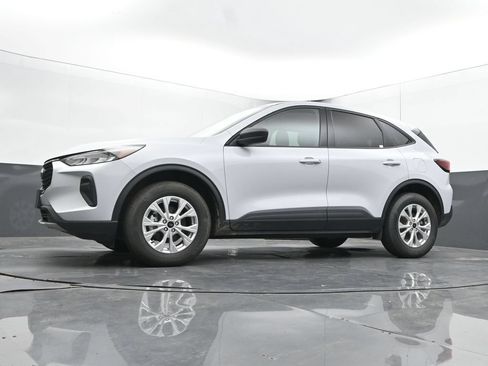 Used 2025 Ford Escape Active AWD/4WD image 36