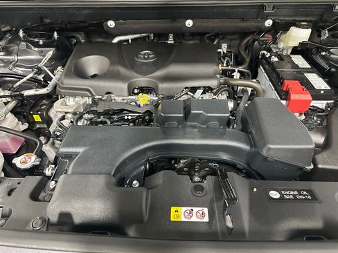 Used 2025 Toyota RAV4 XLE image 66