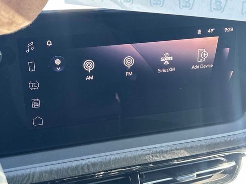 New 2026 Buick Envista Sport Touring FWD image 13