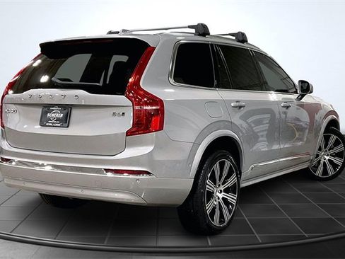 Certified 2023 Volvo XC90 B6 Ultimate image 3