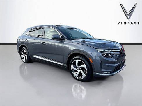 New 2025 VinFast VF 8 Eco AWD/4WD image 1