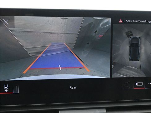 Used 2021 Audi Q5 Premium Plus w/ Premium Plus Package image 6