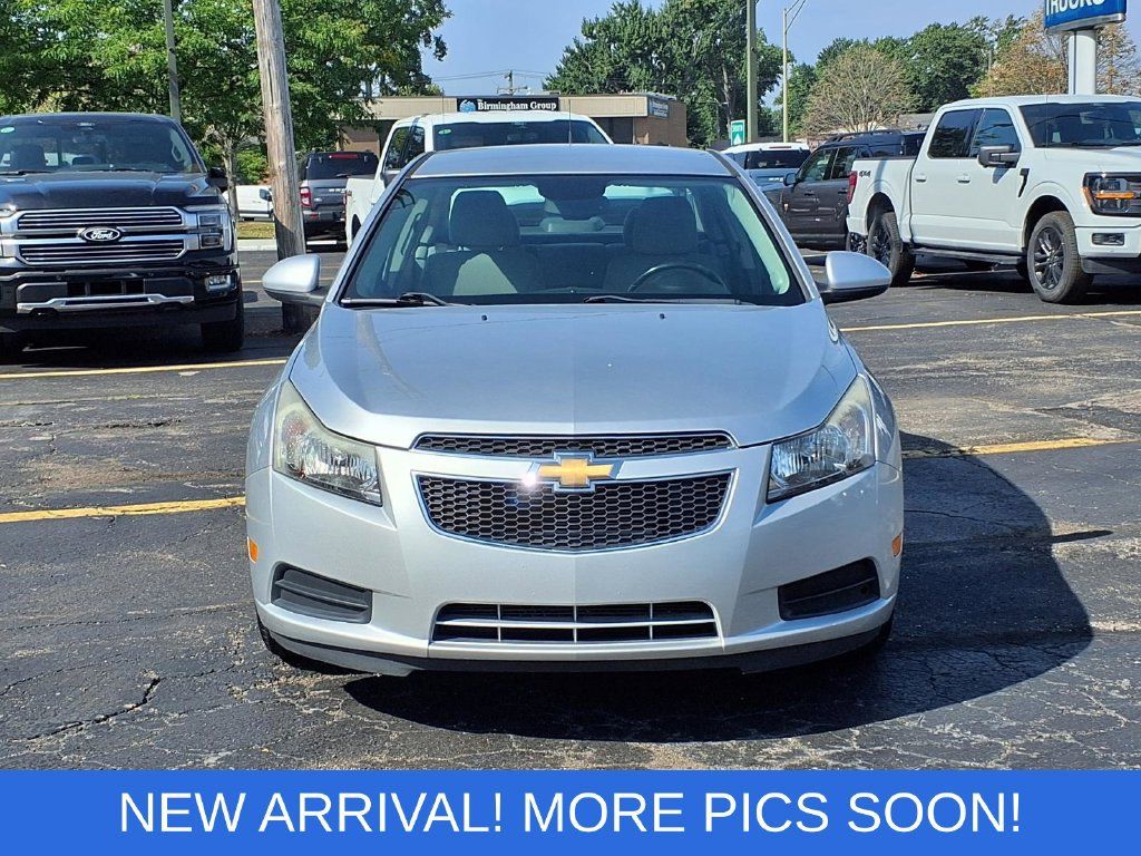 Used 2014 Chevrolet Cruze LT FWD image 19