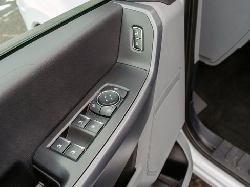 Used 2023 Ford F350 XLT image 26