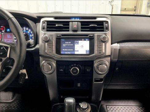 Used 2019 Toyota 4Runner SR5 Premium image 6